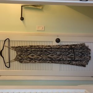 Aerie xs gray and white maxi dress